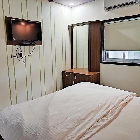 Hotel Sardar Rooms Garudeshwar Екстериор снимка