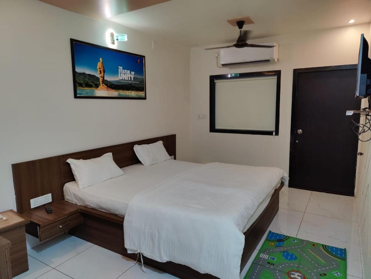 Hotel Sardar Rooms Garudeshwar Екстериор снимка