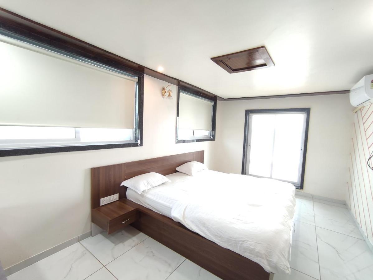 Hotel Sardar Rooms Garudeshwar Екстериор снимка